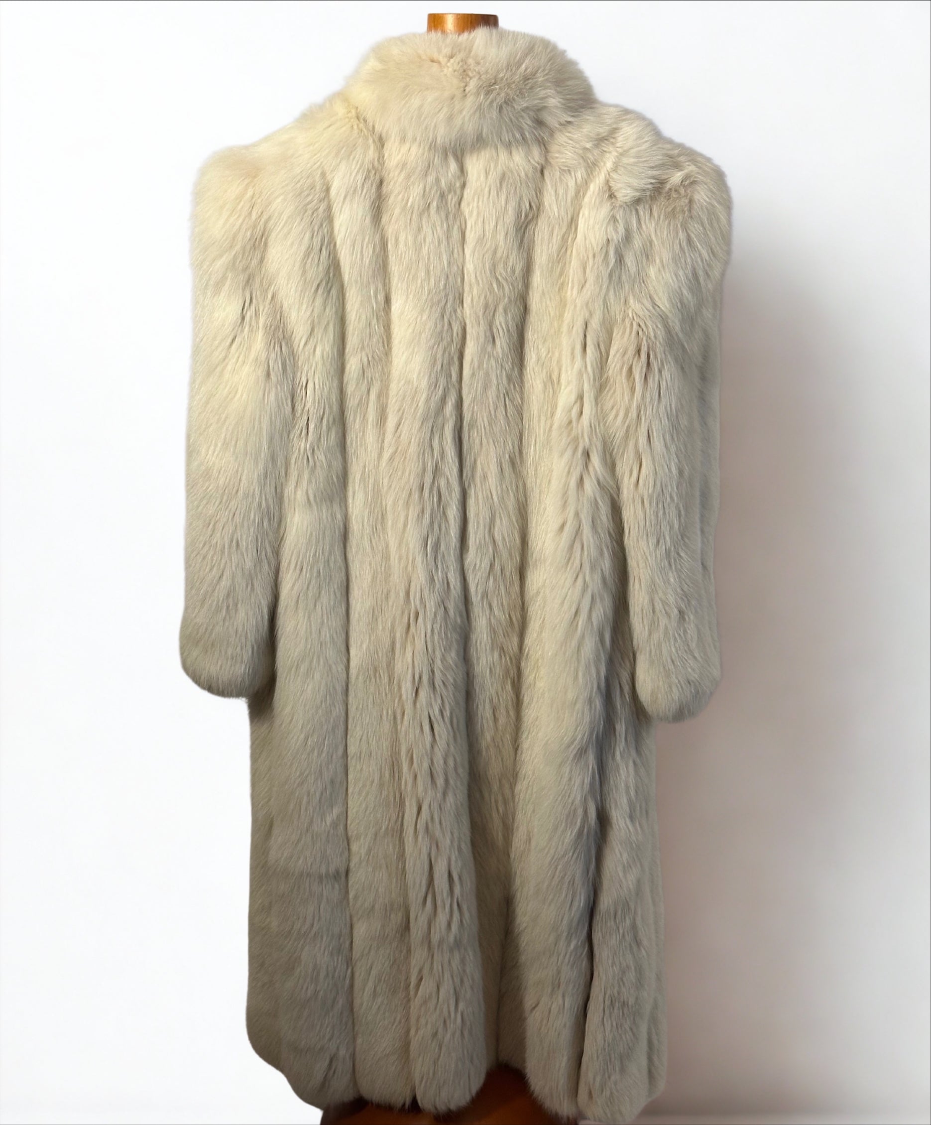 REVILLON WHITE FOX FUR
