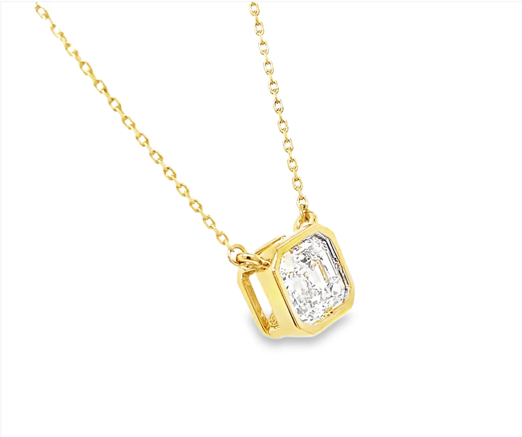 14K YG ESSENTIALS ASSCHER PENDANT